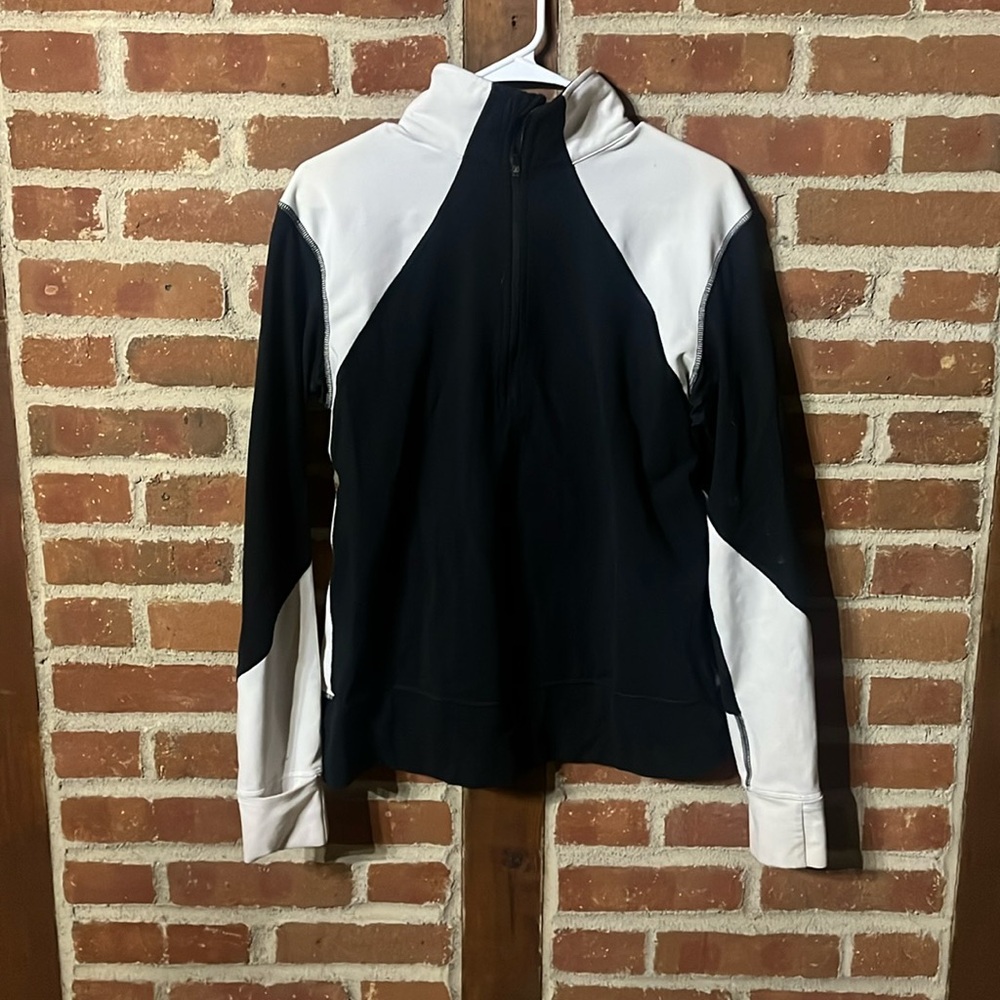 Women’s Lululemon Quarter zip size M/L?
